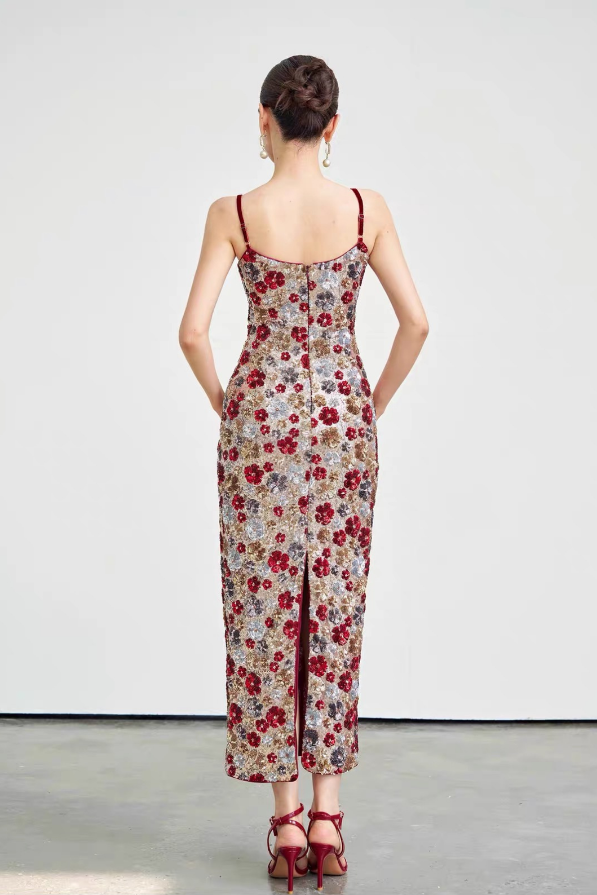 Willa Spaghetti Strap Floral Sequin Bodycon Midi Dress