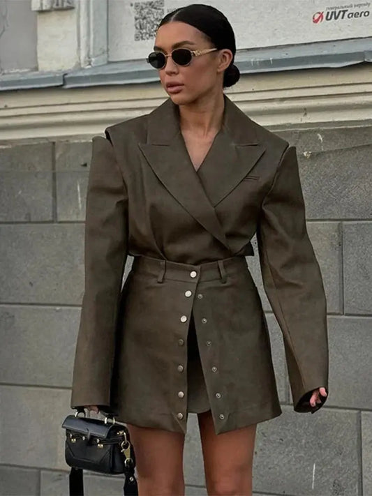 Regina Two Piece Set Avalabel