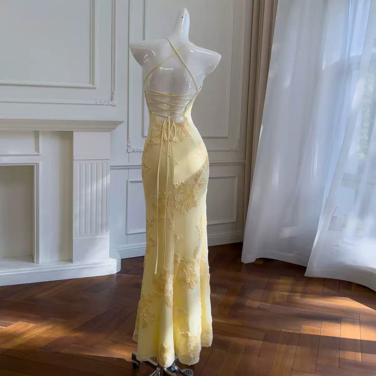 Nefertiti Maxi Dress - Lemon Avalabel