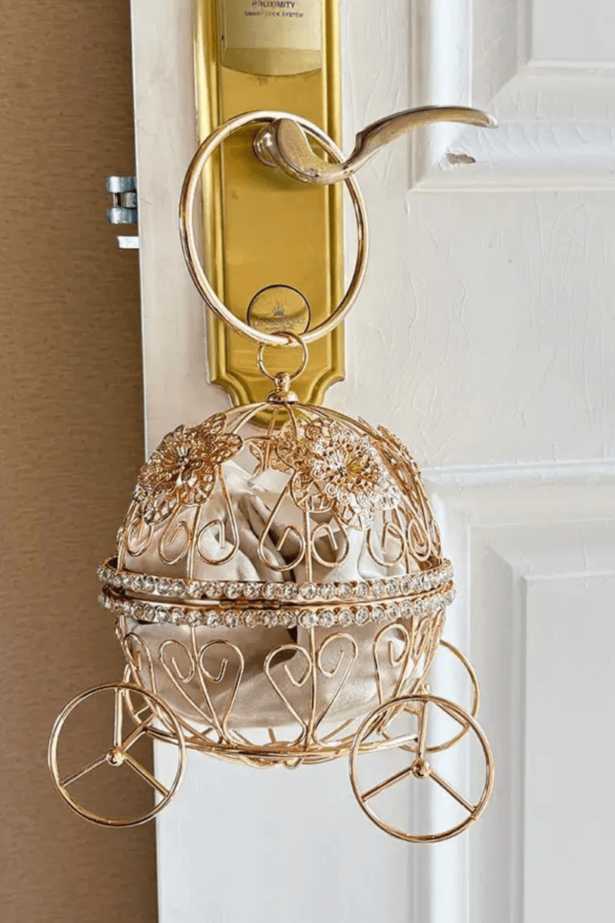 Golden Cinderella Carriage Rhinestone Clutch Avalabel