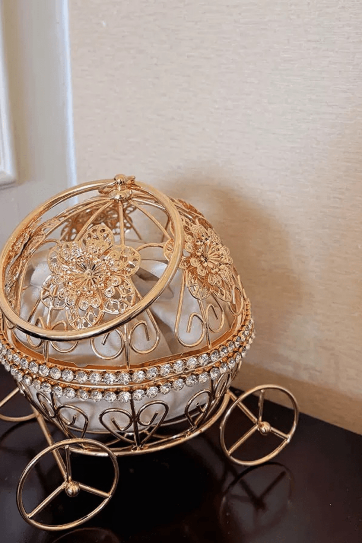 Golden Cinderella Carriage Rhinestone Clutch Avalabel