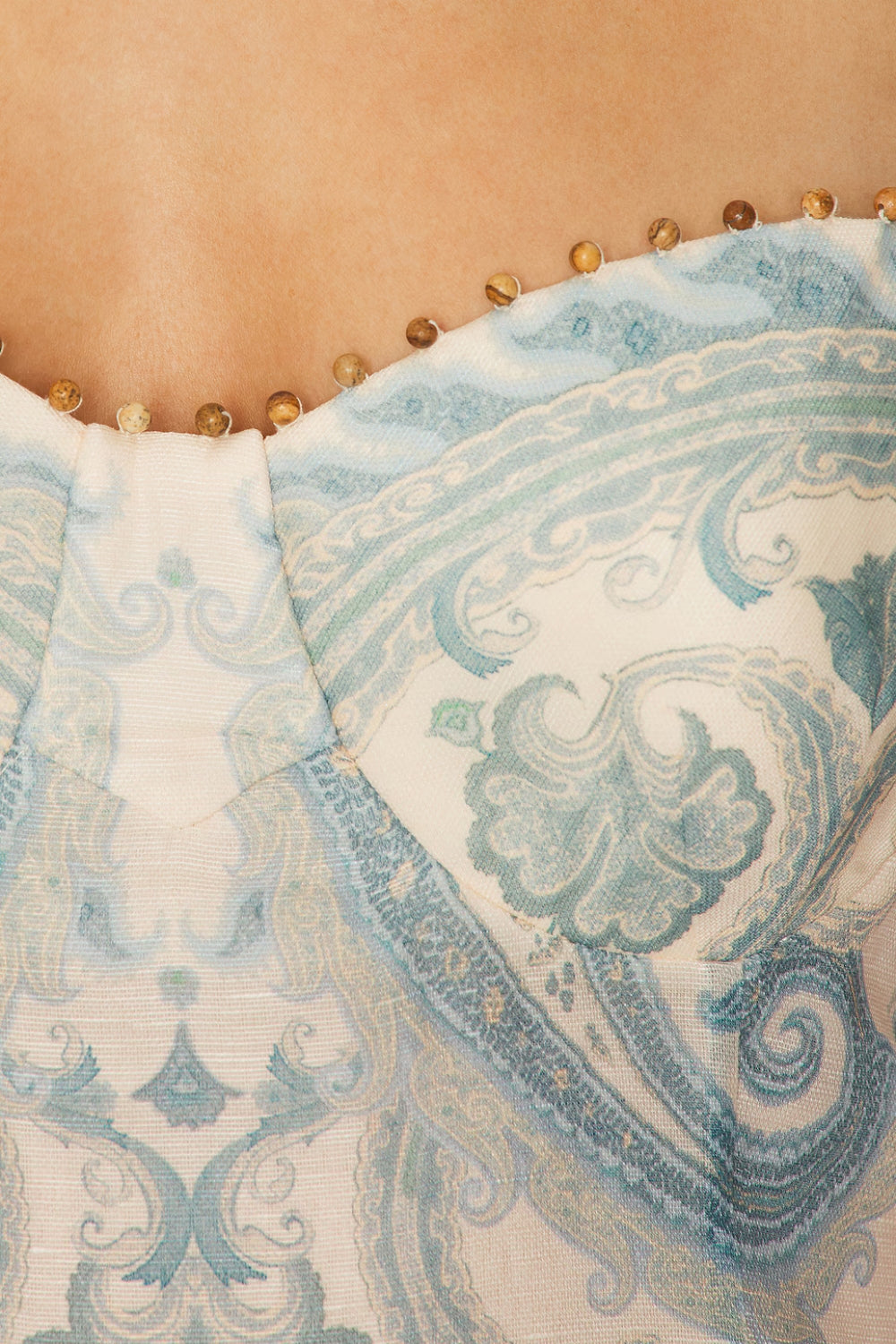 ILLUMINATE GOWN Avalabel