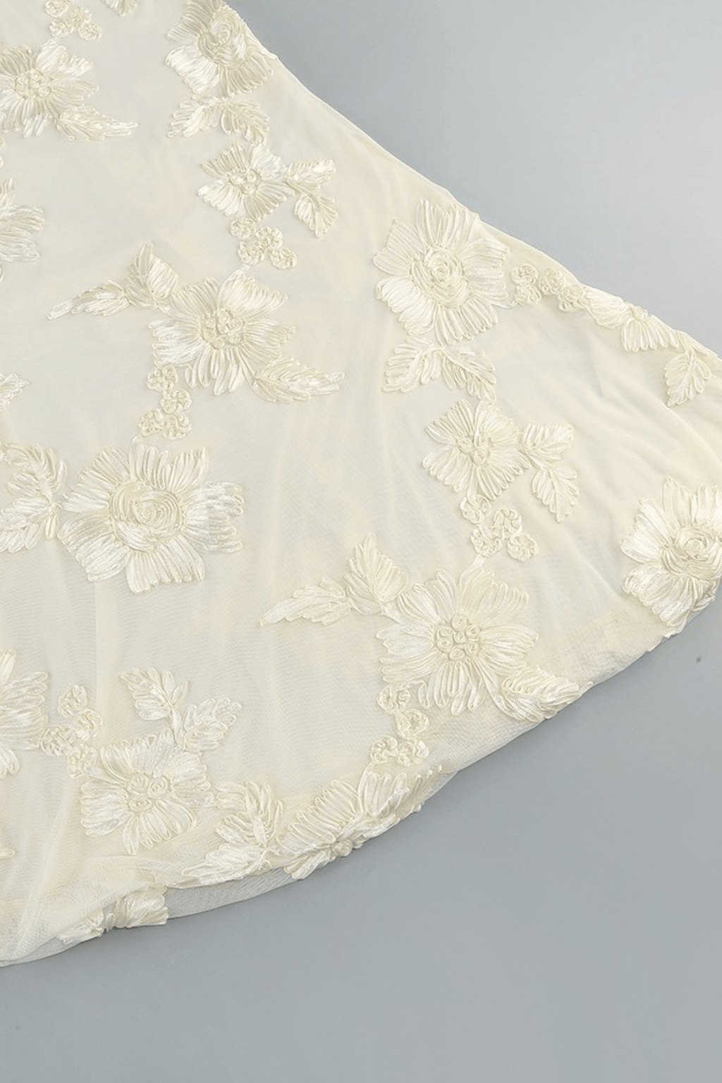 Jenny Cream Halter 3D Floral Mermaid Dress Avalabel