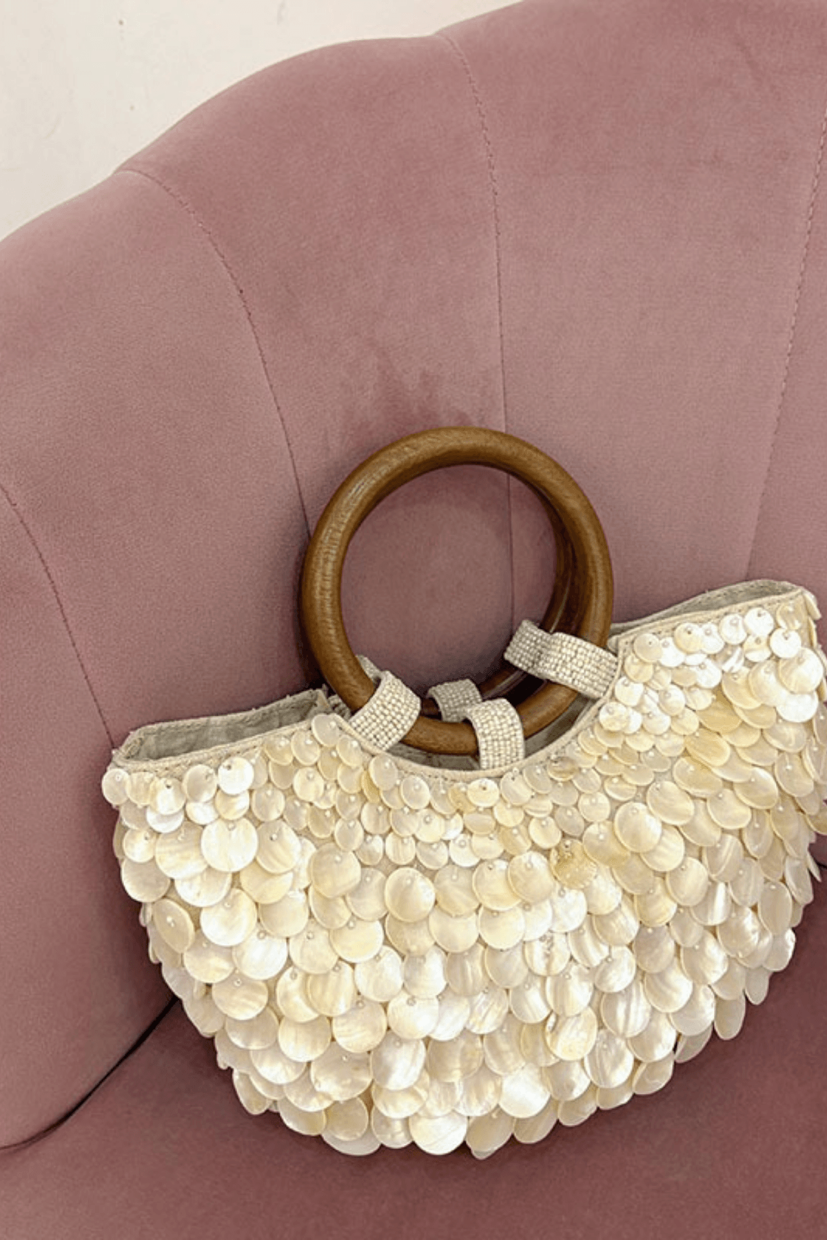 Natural Shell Wooden Ring Handle Clutch Avalabel