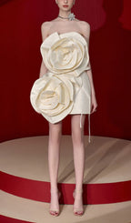 BEIGE FLOWER STRAPLESS BIND MINI DRESS Avalabel