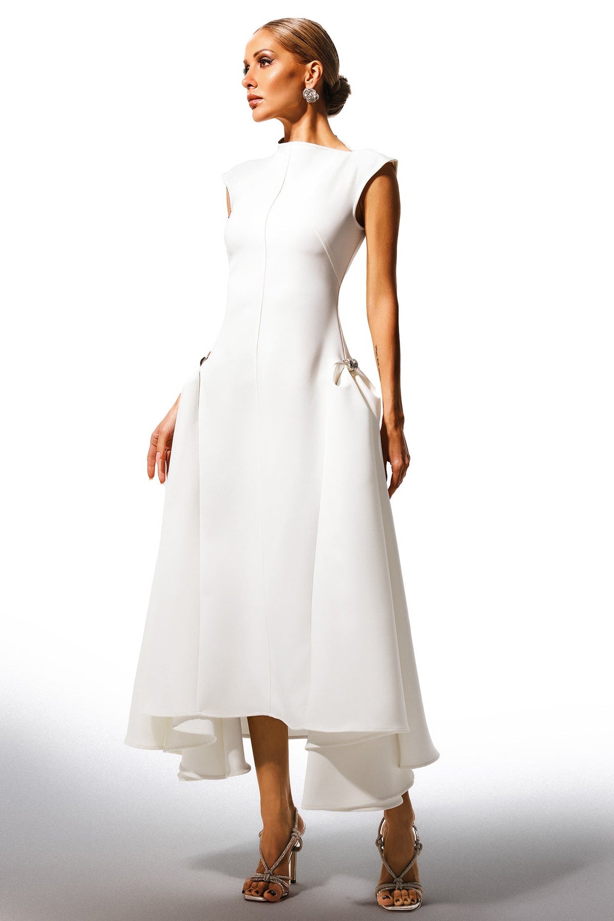 Paca Choker Sleeveless Maxi Dress Avalabel
