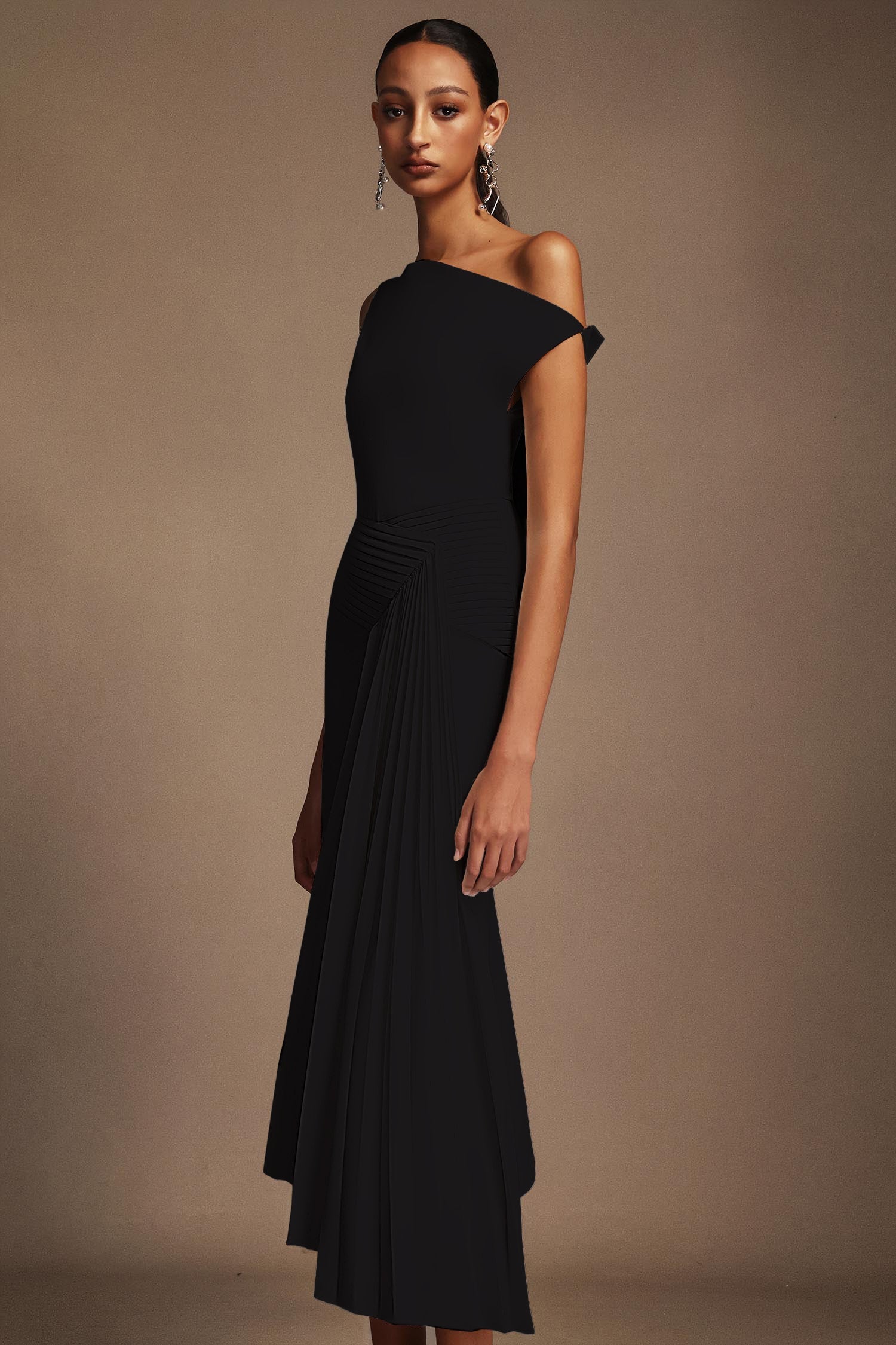Juny Oblique Shoulder Sleeveless Folds Midi Dress Avalabel