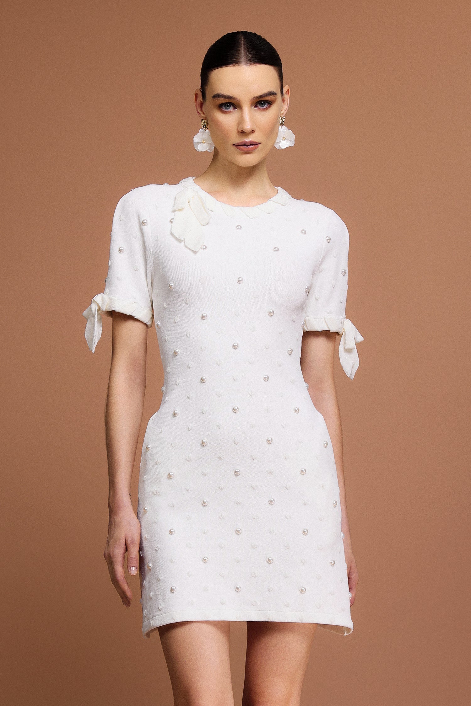 Round Neck Short Sleeves Pearl Dot Printed Mini Dress Avalabel