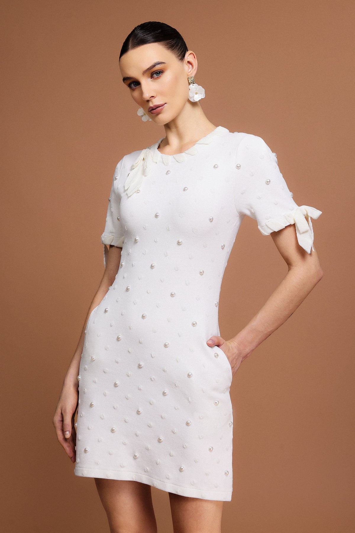 Round Neck Short Sleeves Pearl Dot Printed Mini Dress Avalabel