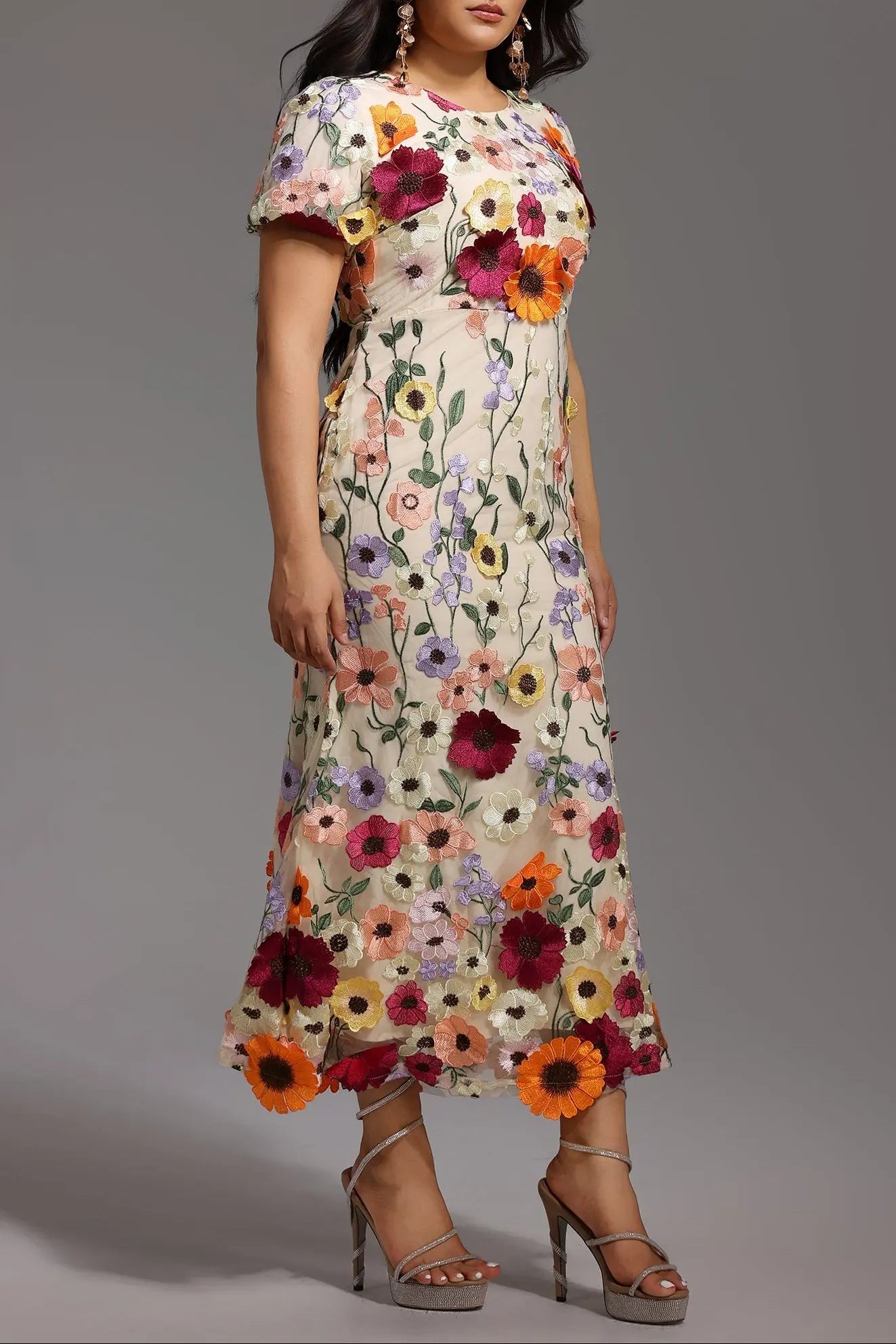Naya Short Sleeve Round Neck Flowers Fishtail Midi Dress Avalabel