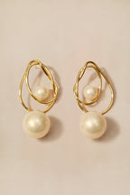 Double Irregular Twisted Hoop Two-Size Pearl Drop Silver Earrings poava
