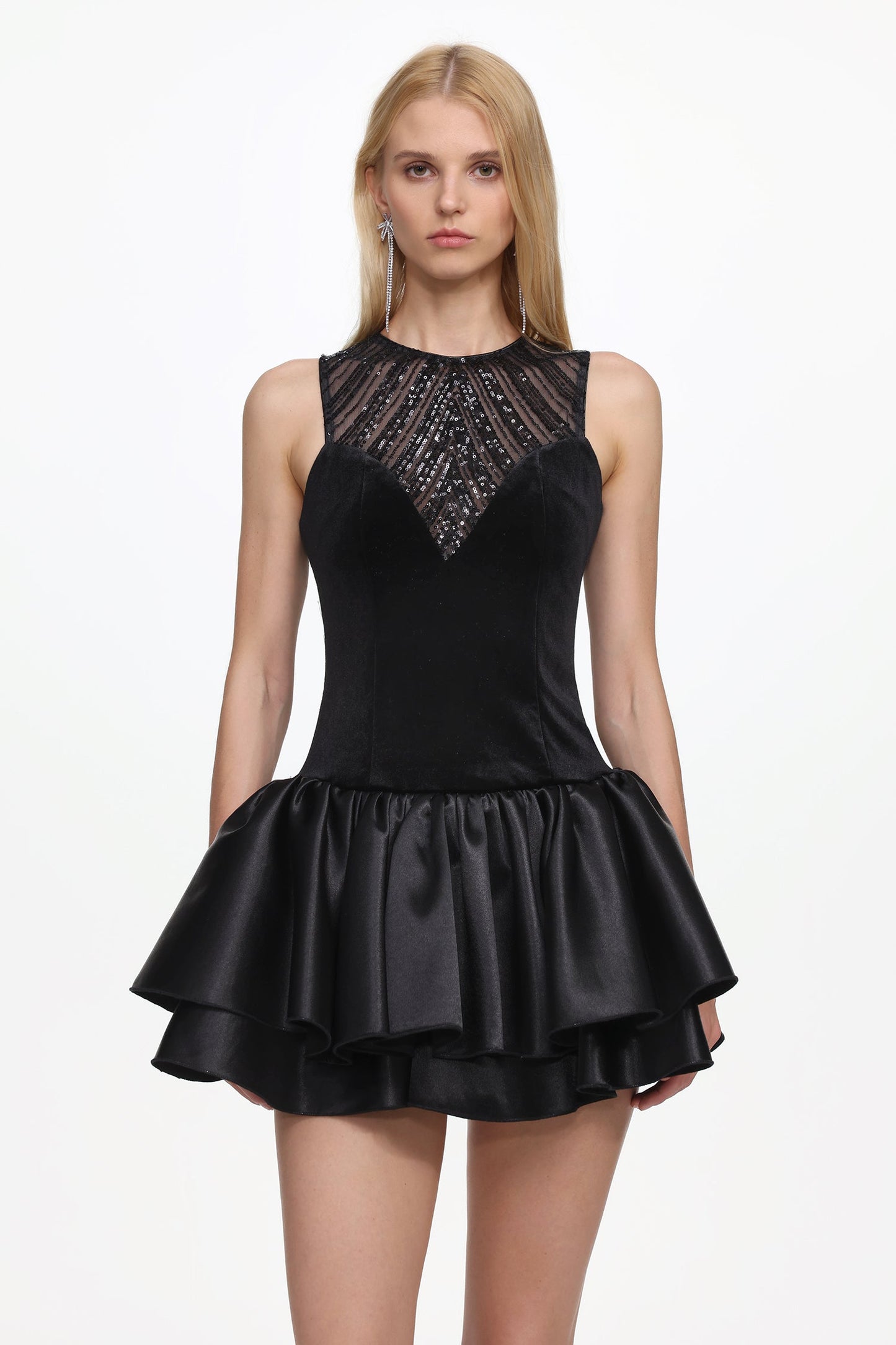 Sareza Chic Contour Deep V Sleeveless Sequin Mini Dress