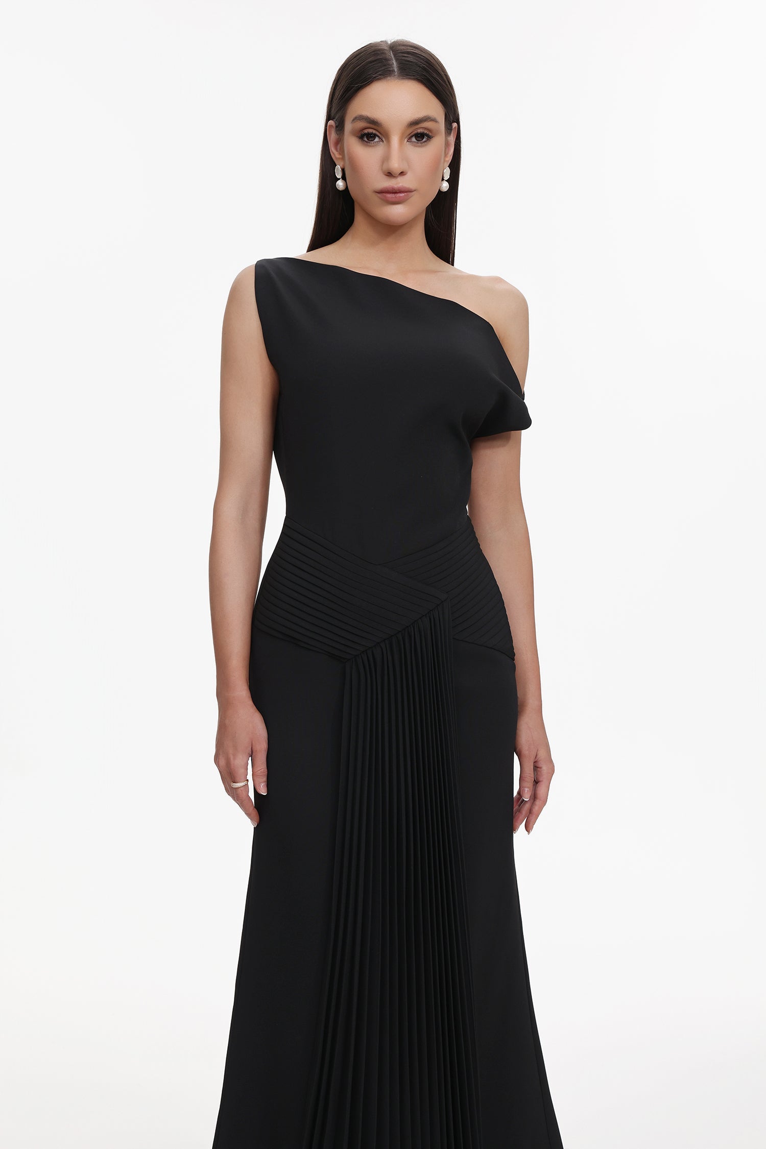 Juny Oblique Shoulder Sleeveless Folds Midi Dress Avalabel