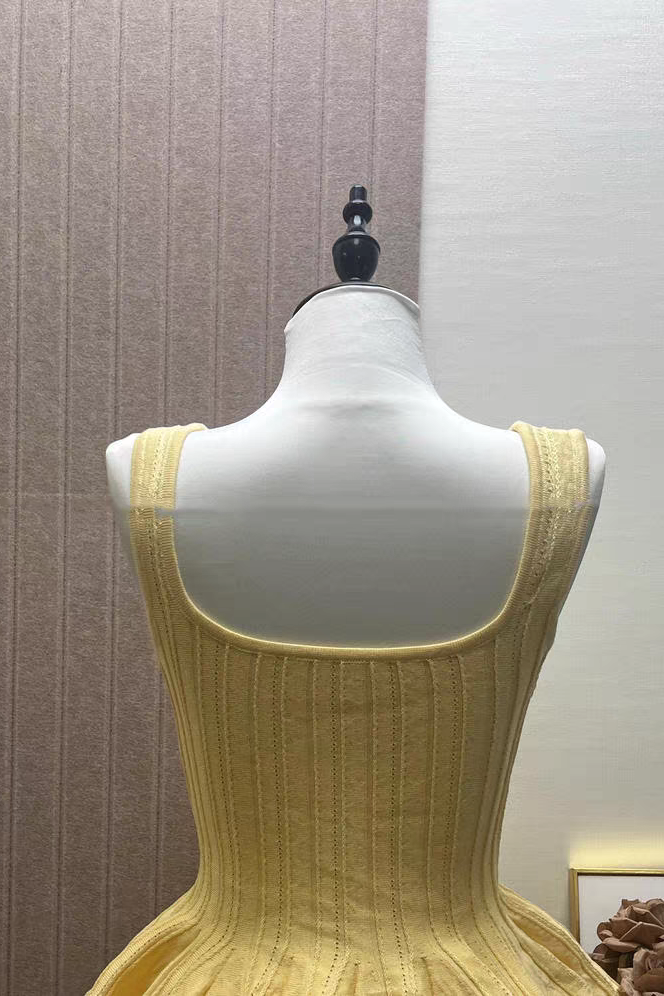Yellow Square Neck Ribbed Peplum Tank Top & White Bubble Mini Skirt Set Avalabel