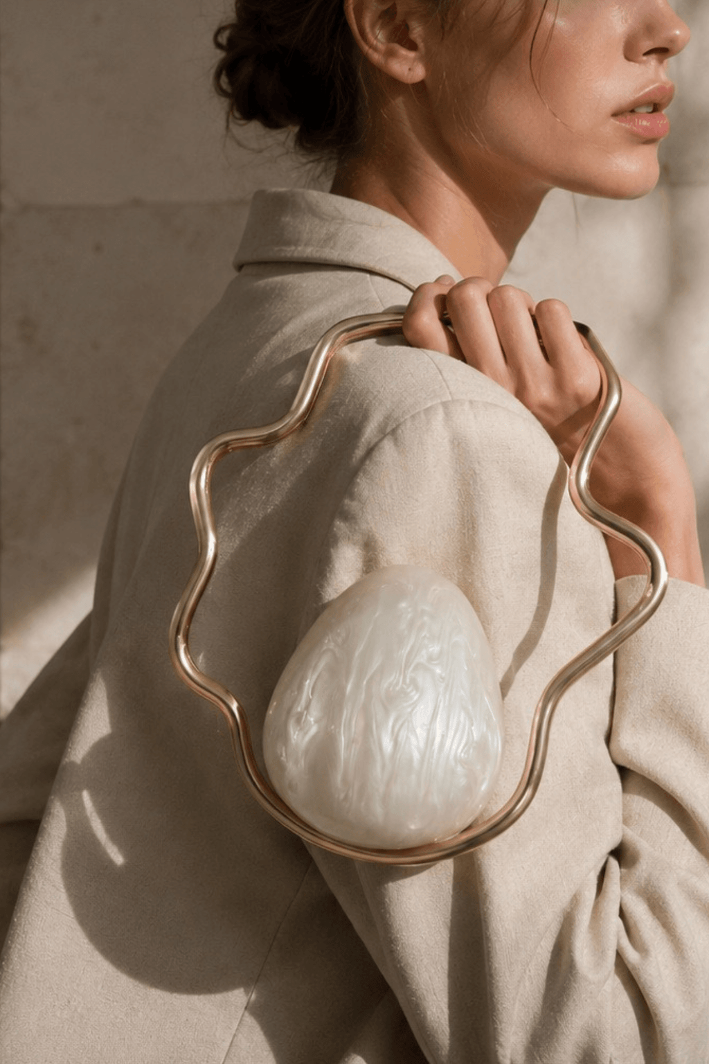 Wavy Metal Frame Egg Pearl Evening Clutch Avalabel