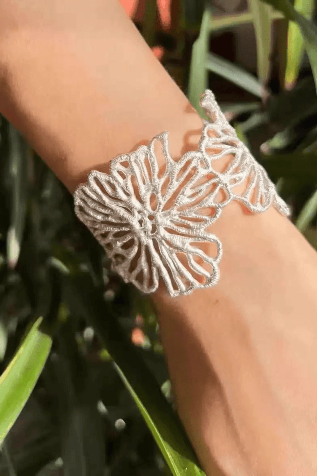 White Openwork Floral Metal Cuff Bracelet Avalabel
