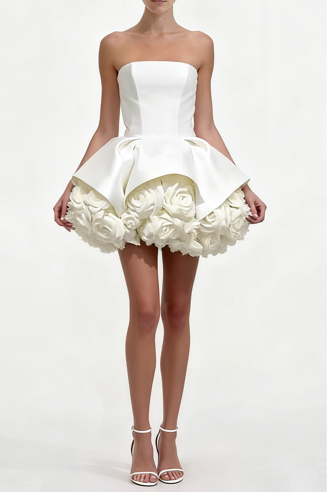 SALLY STRAPLESS FLOWER MINI DRESS IN WHITE Avalabel