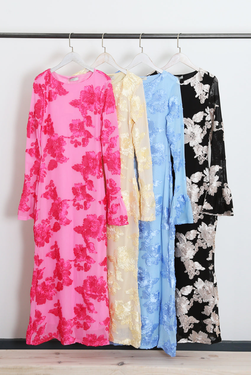 Floral Lace Lined Flute Cuffs Midi Dress Soraya