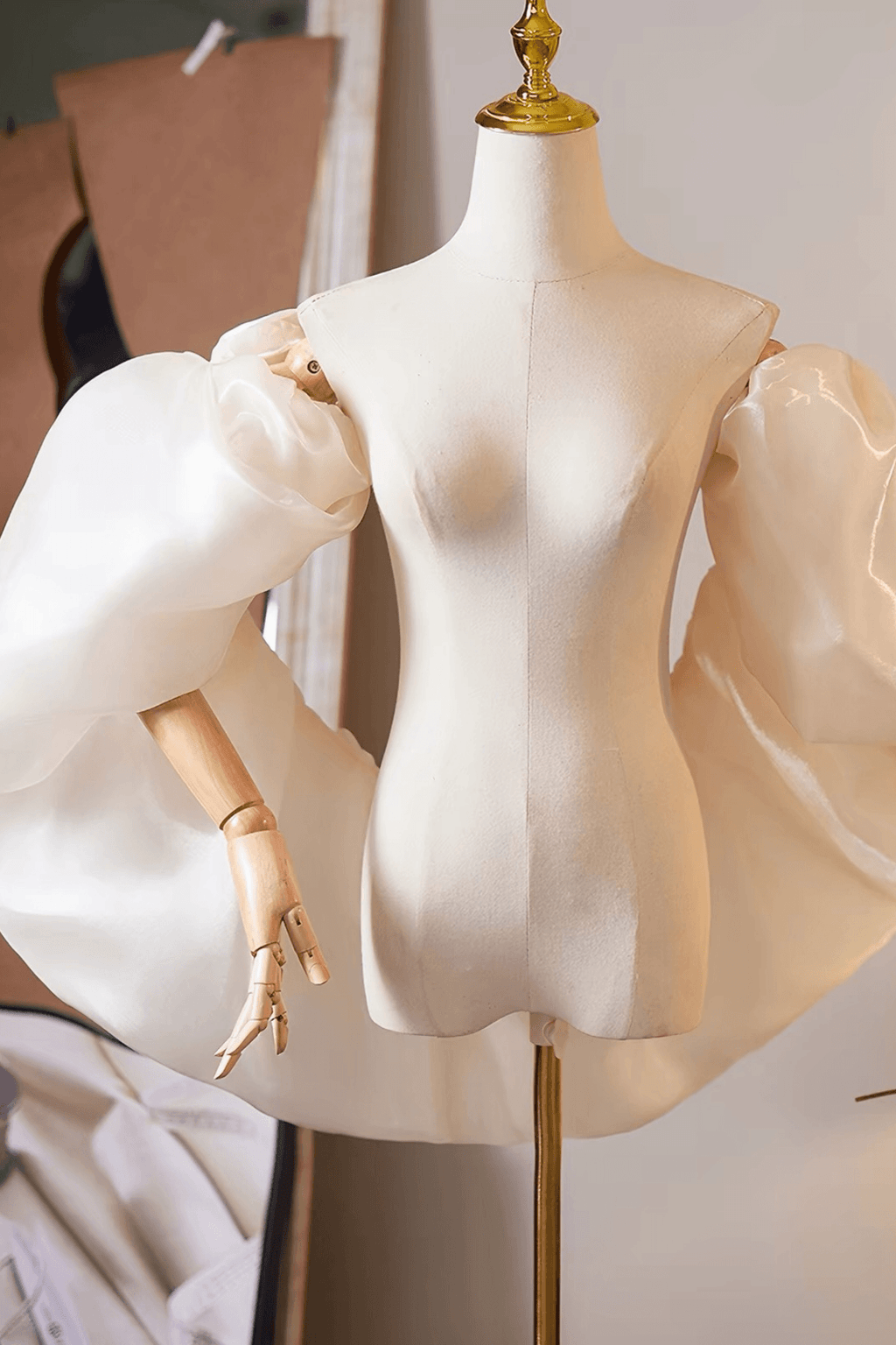 White Organza Voluminous Puff Sleeve Shawl Avalabel