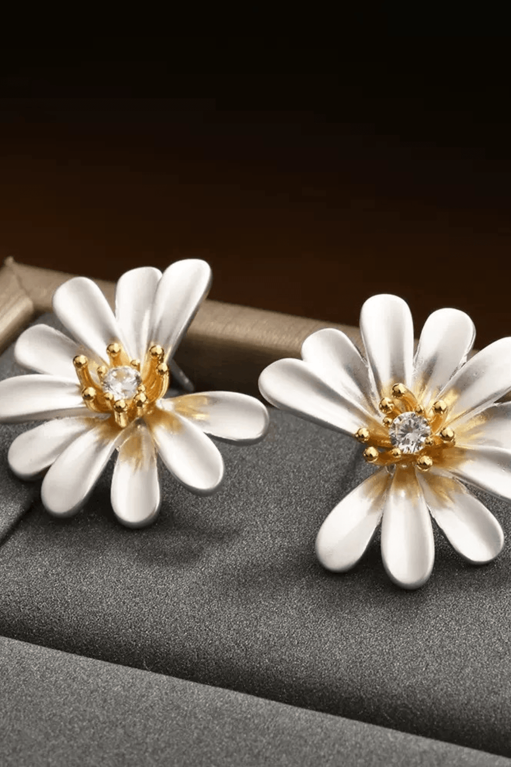 Two‑Tone Daisy Crystal Stud Earrings Avalabel