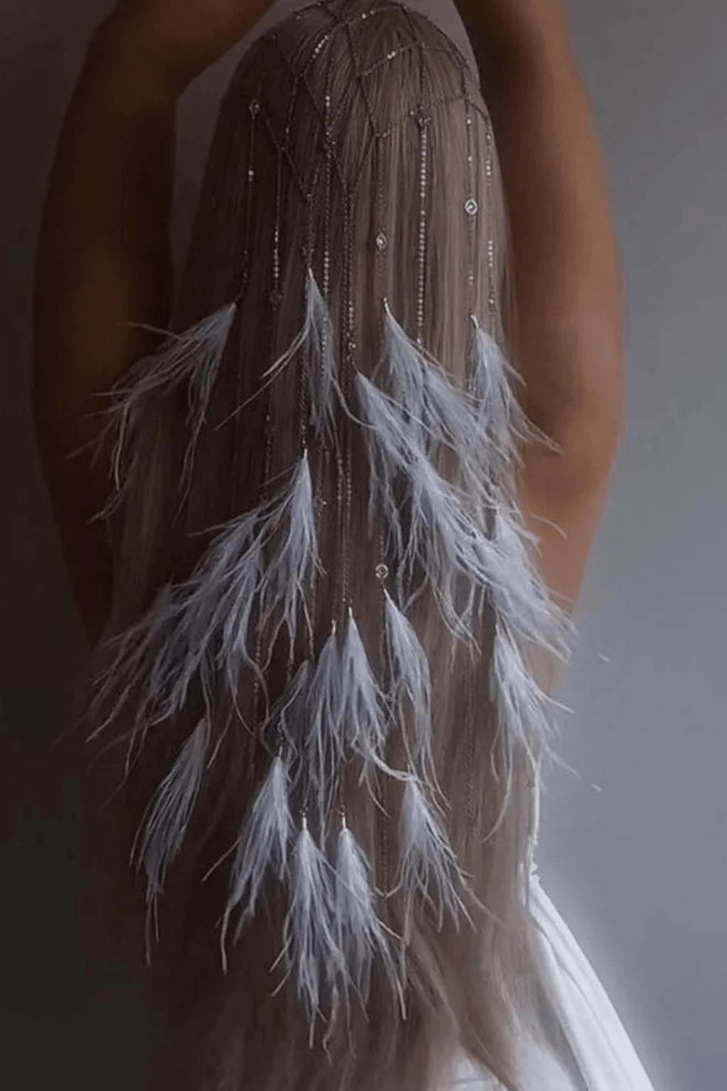 Bohemian White Feather Cascade Head Chain Avalabel