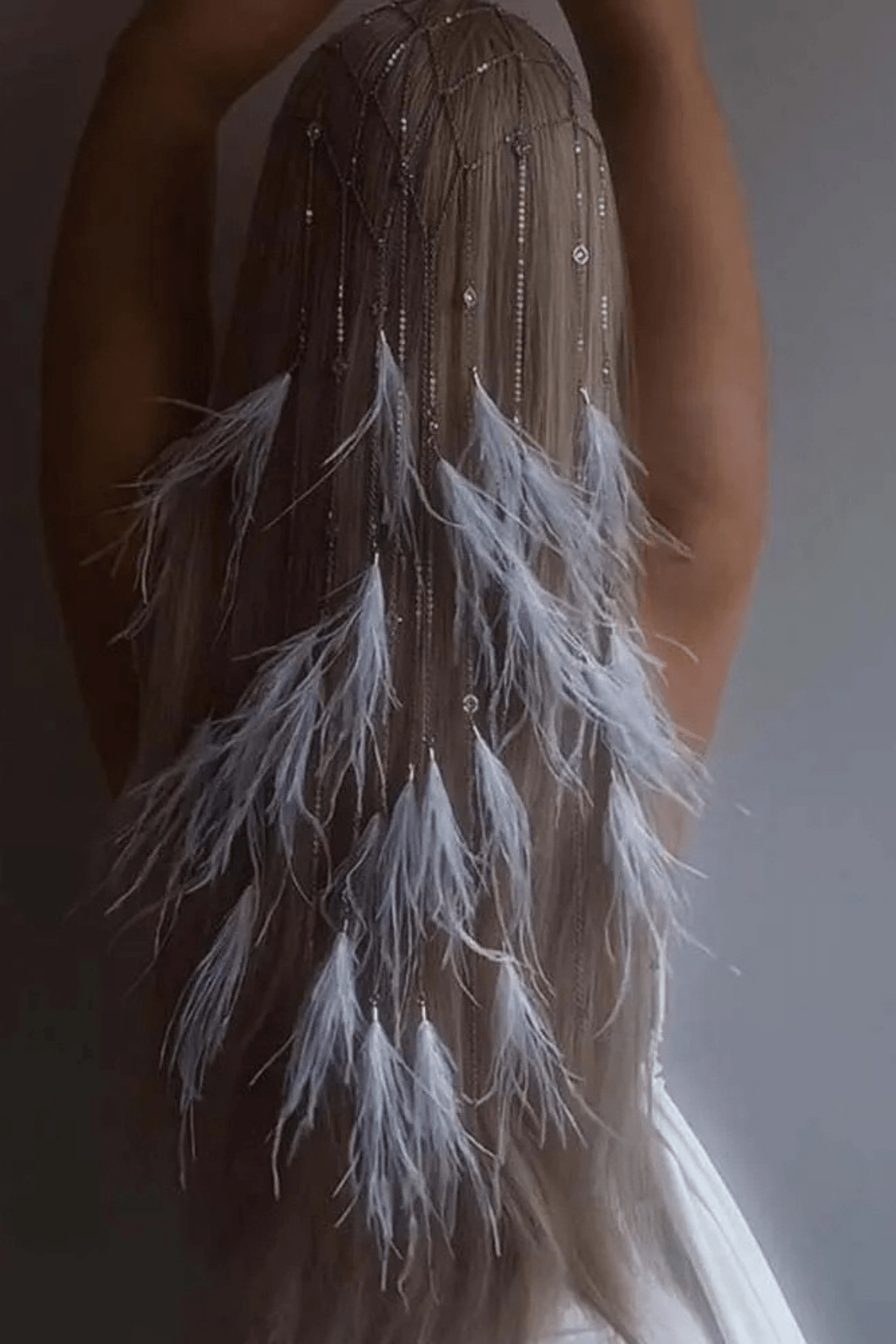 Bohemian White Feather Cascade Head Chain Avalabel