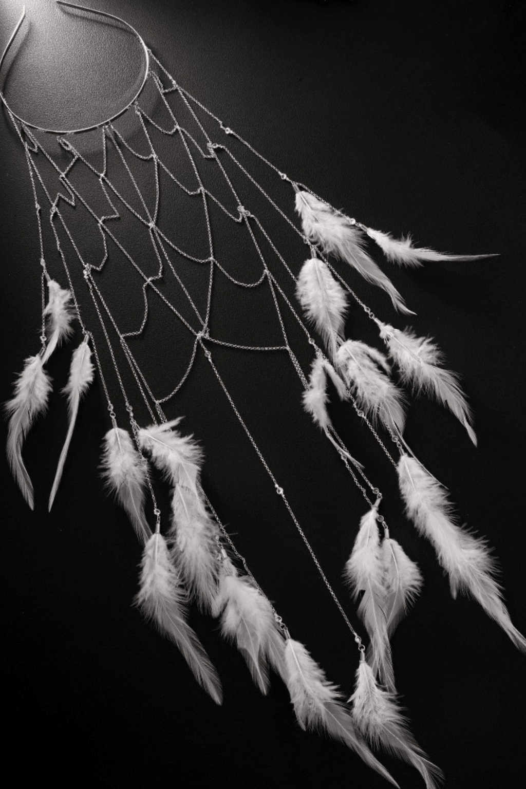 Bohemian White Feather Cascade Head Chain Avalabel