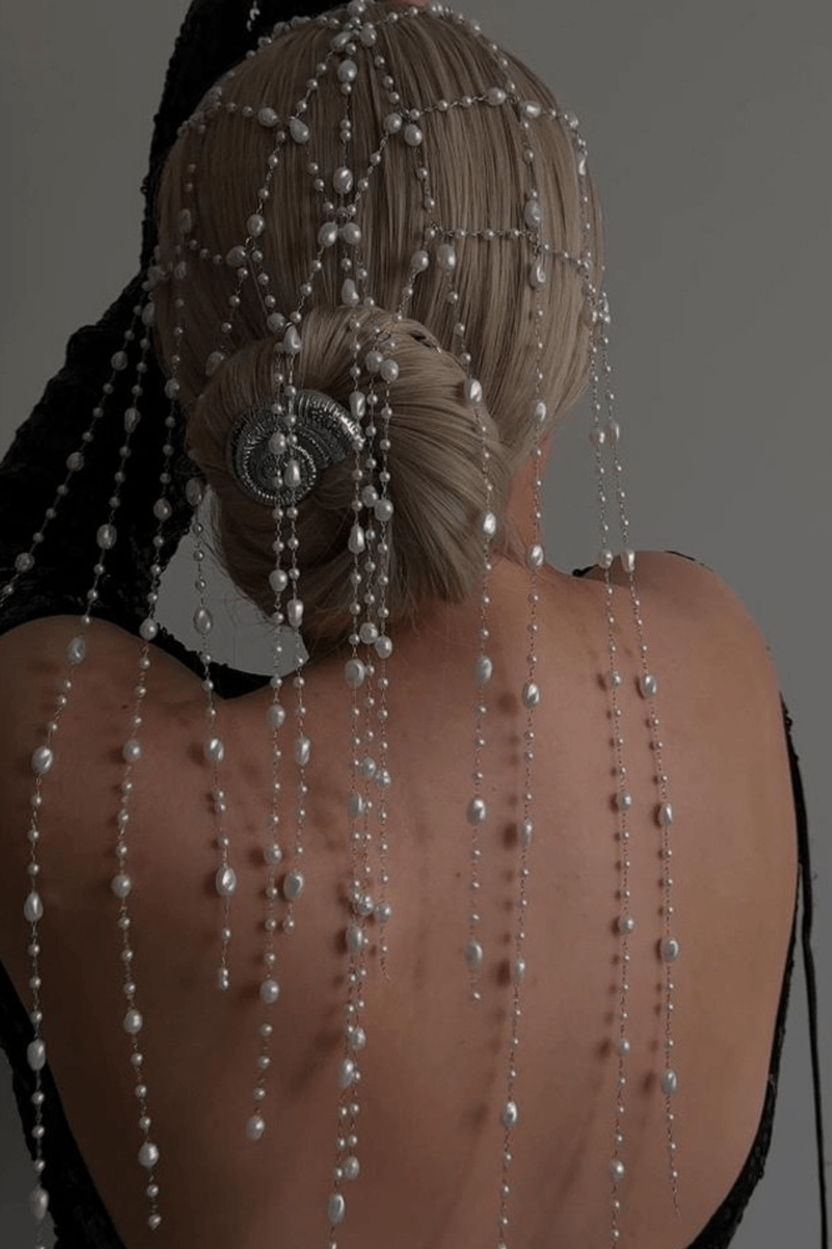 Trailing Pearl Mesh Formal Head Net Avalabel