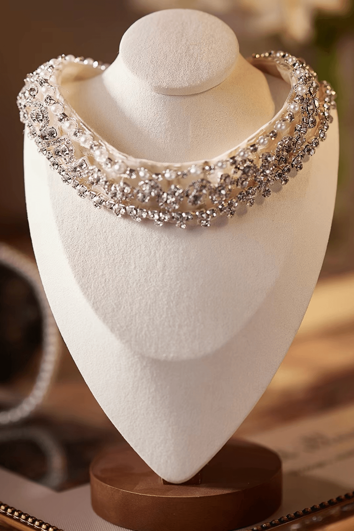 Pearl Crystal Beaded Choker Necklace Avalabel