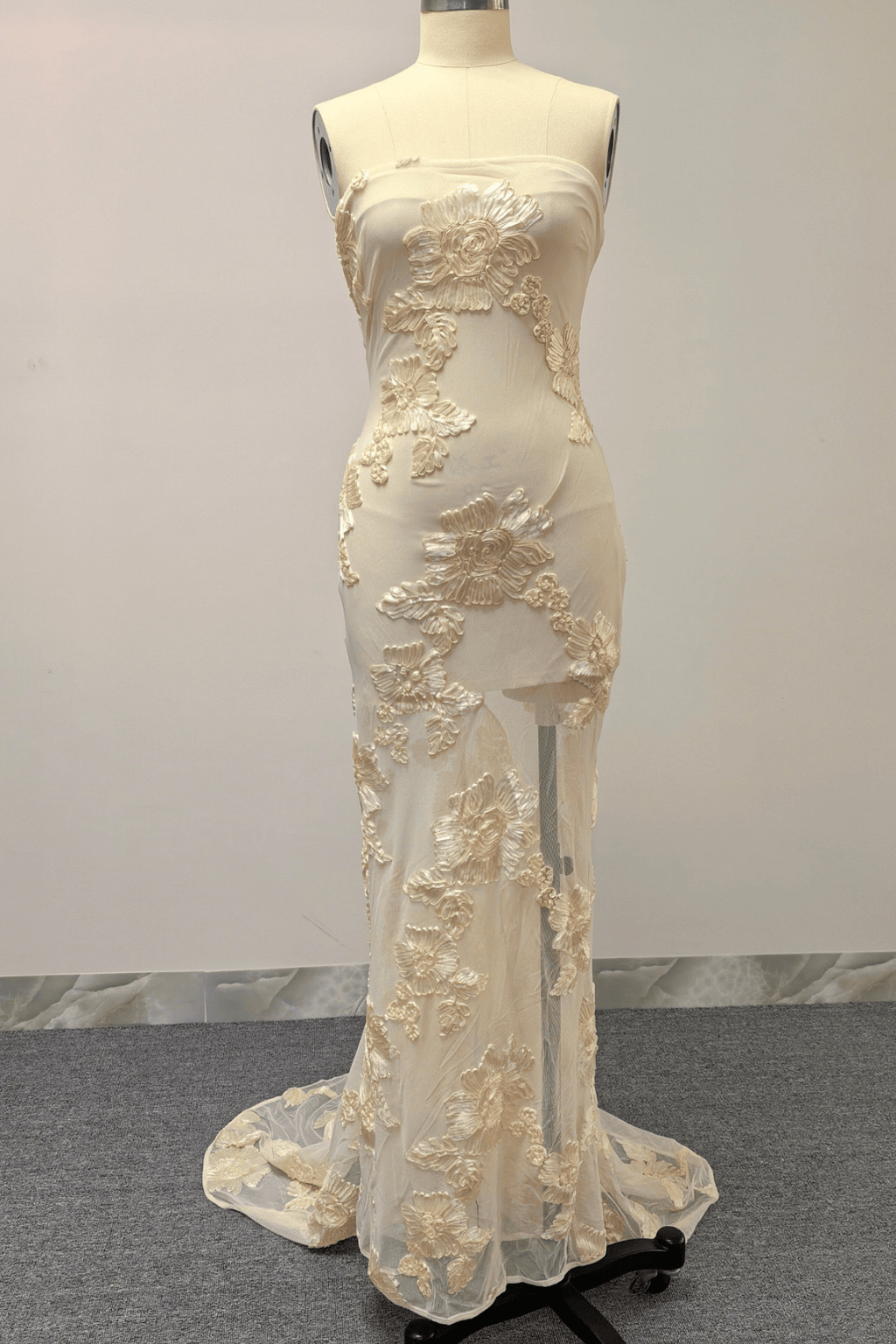 Liora Strapless Floral Appliqué Mermaid Dress Avalabel