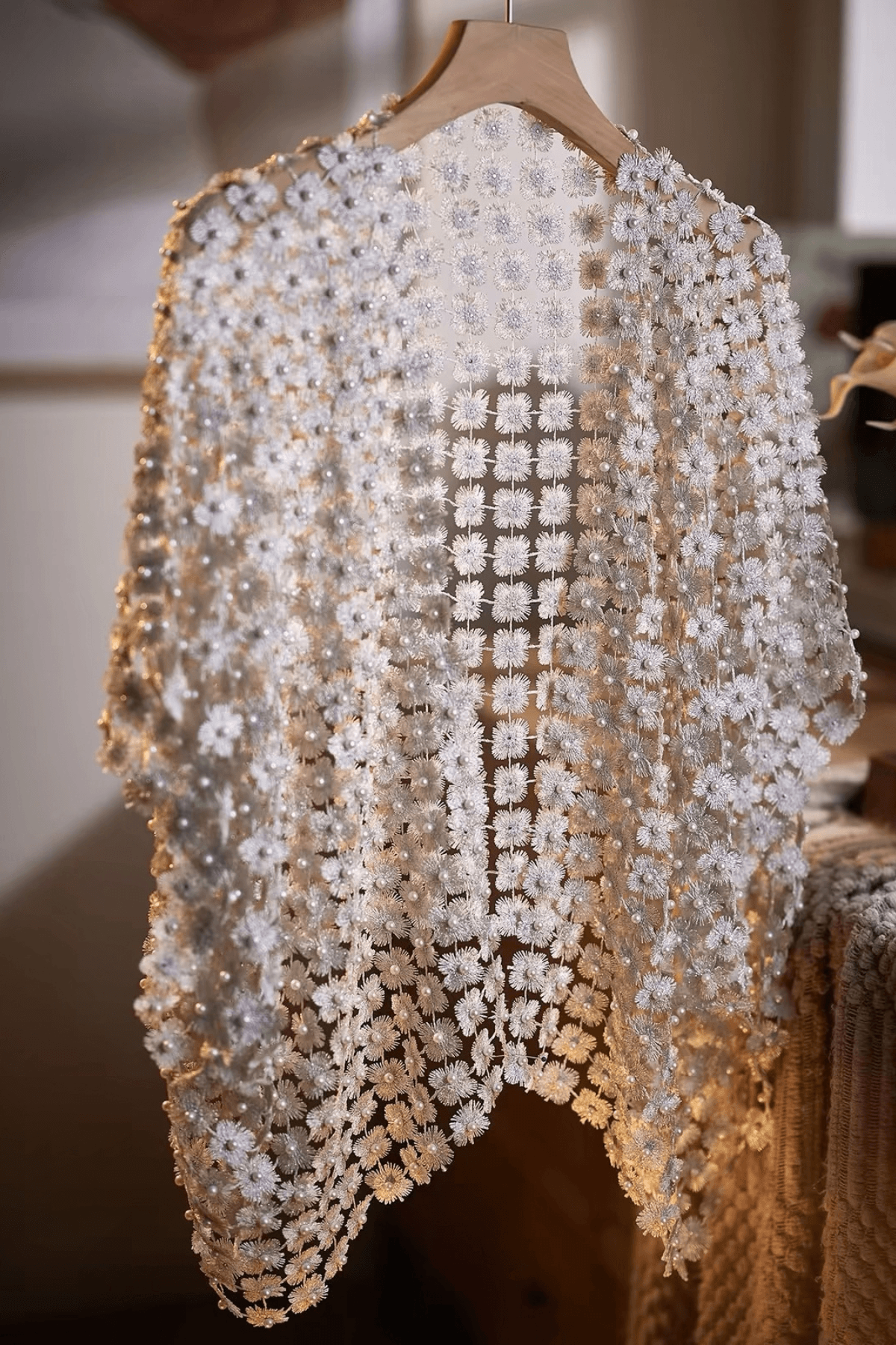 Ombre Floral Lace Pearl Shawl Avalabel
