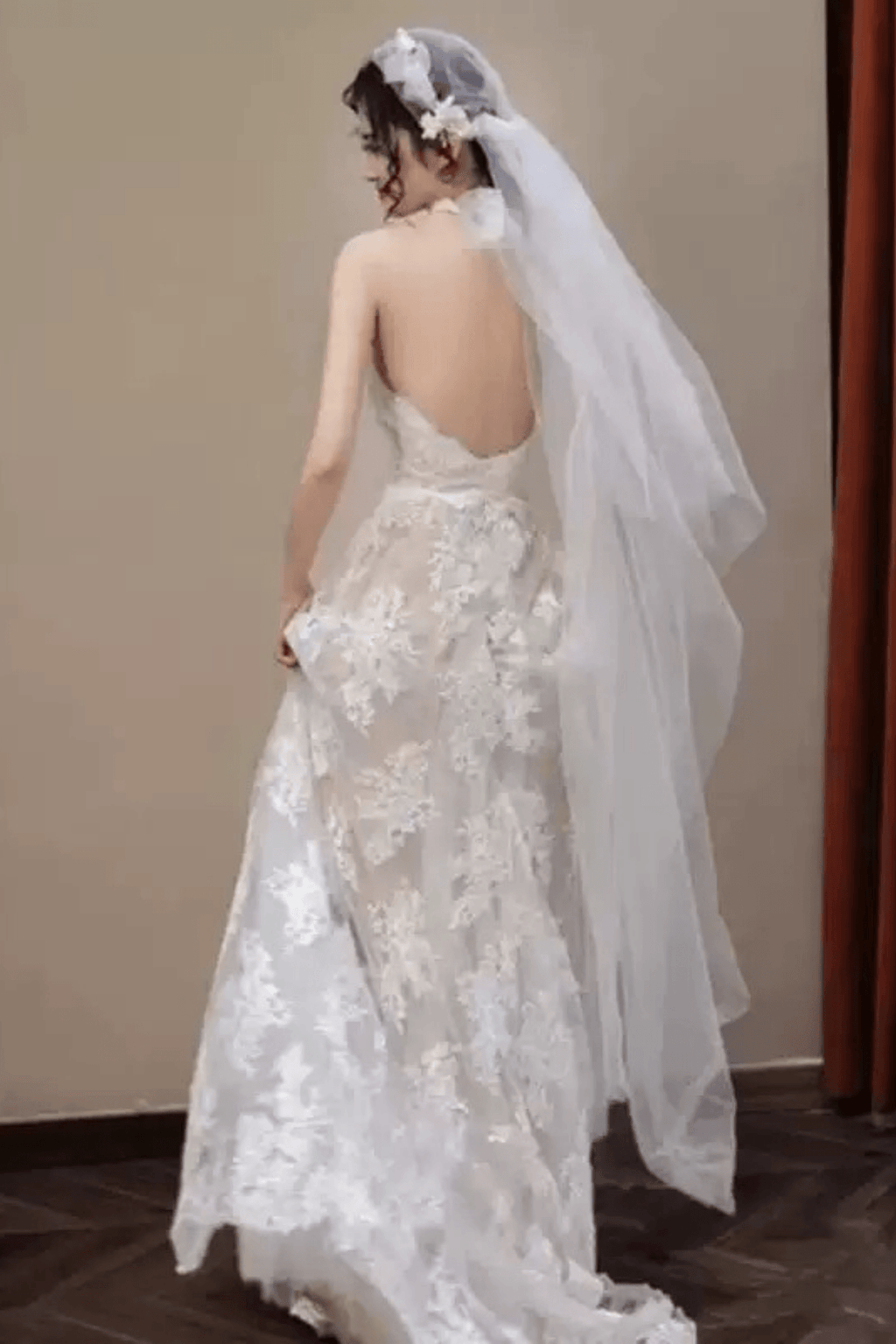 Zona White Lace Halter Deep V A‑Line Wedding Dress Avalabel