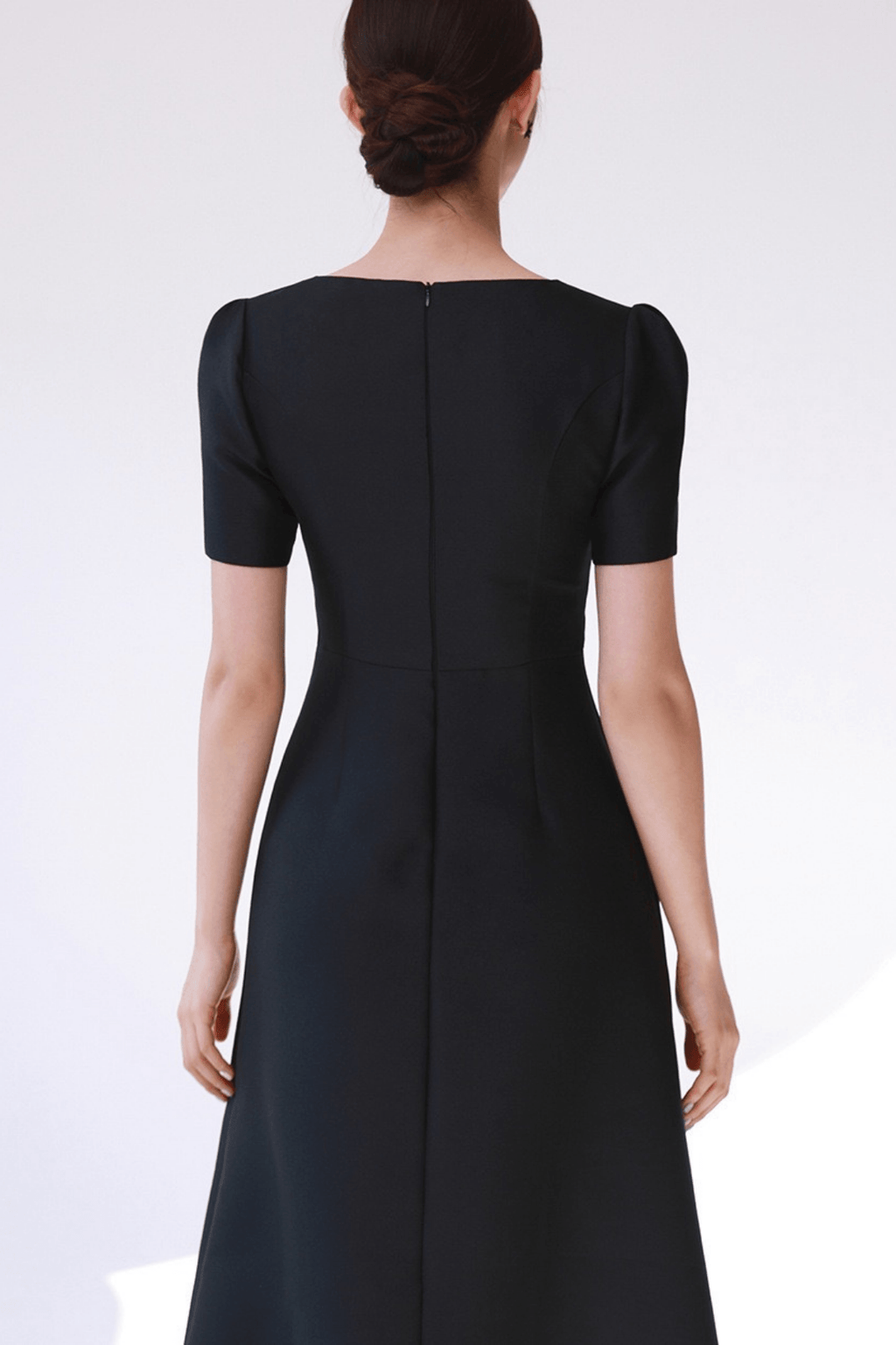 Frida Black Boat Neck Midi Dress Avalabel
