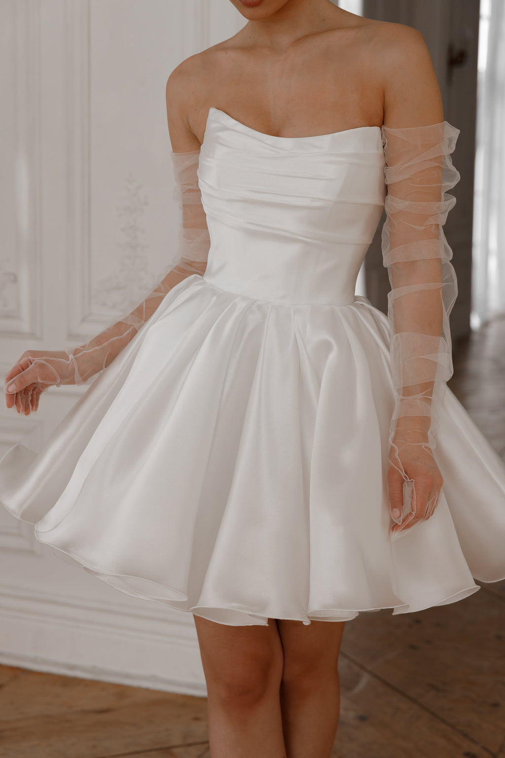 Molly Detachable Straps Mini Dress in Light Lvory Avalabel