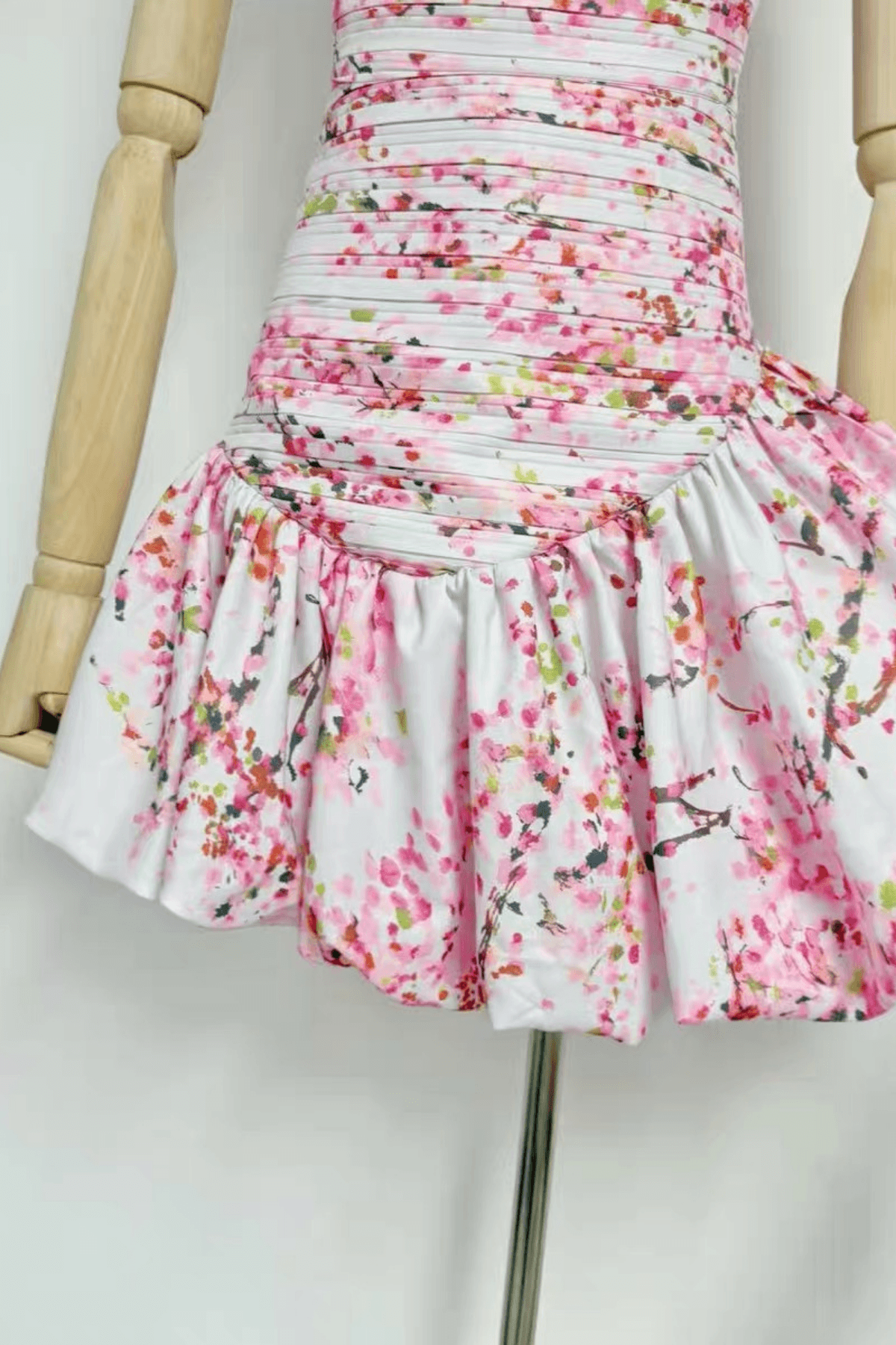 Bonnie Pink Floral Ruched Strapless Mini Dress Avalabel