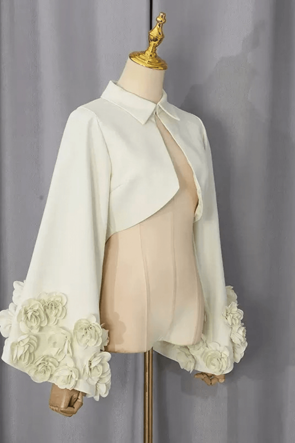 Daria 3D Floral Bell Sleeve Cropped Jacket Avalabel