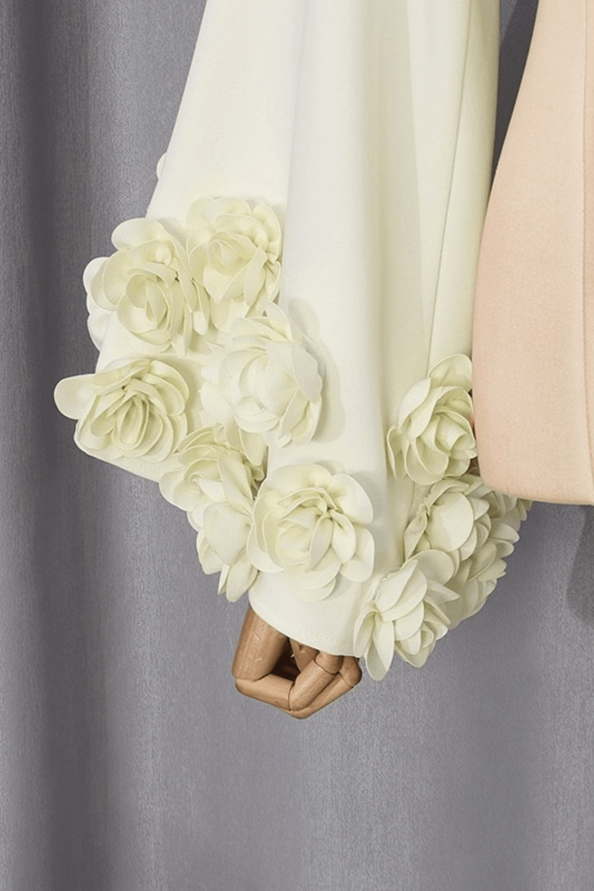 Daria 3D Floral Bell Sleeve Cropped Jacket Avalabel