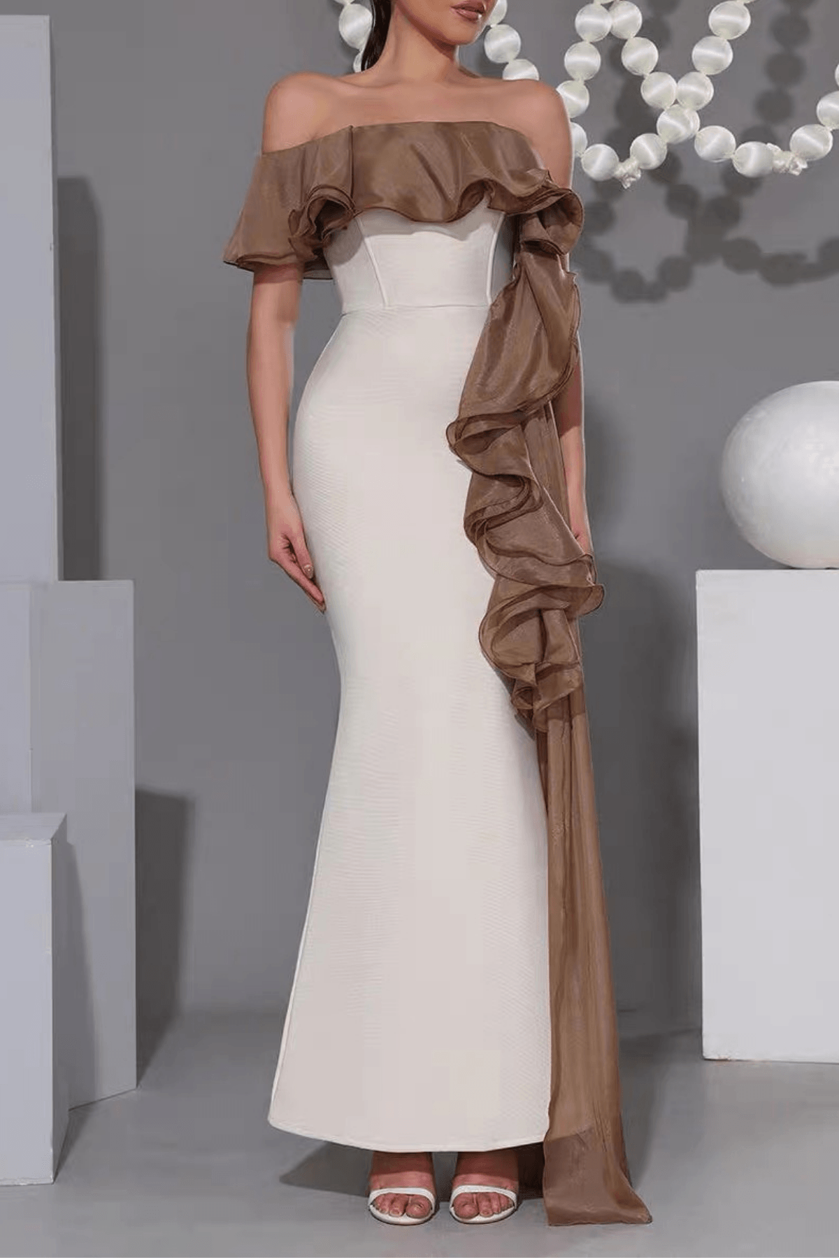 Mona Off‑Shoulder Contrast Ruffle Mermaid Maxi Dress Avalabel