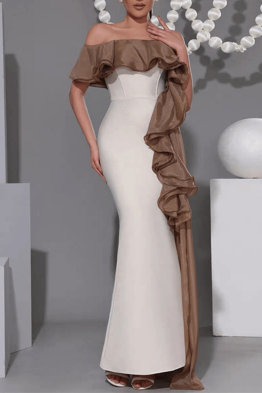 Mona Off‑Shoulder Contrast Ruffle Mermaid Maxi Dress Avalabel