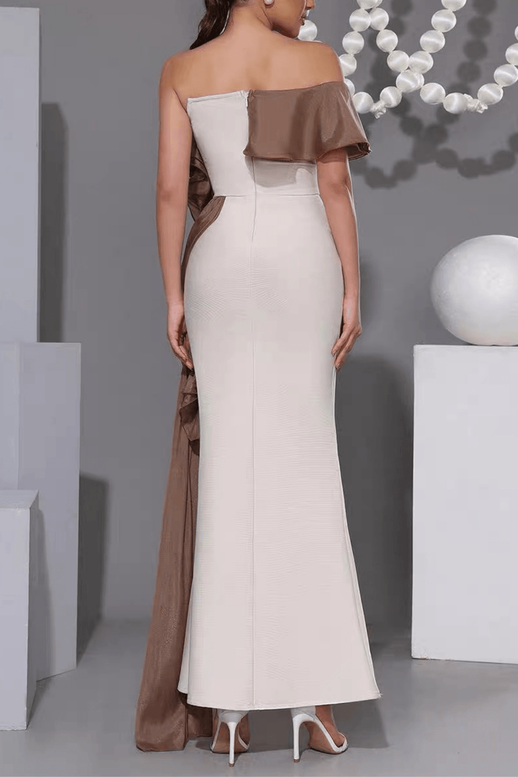 Mona Off‑Shoulder Contrast Ruffle Mermaid Maxi Dress Avalabel
