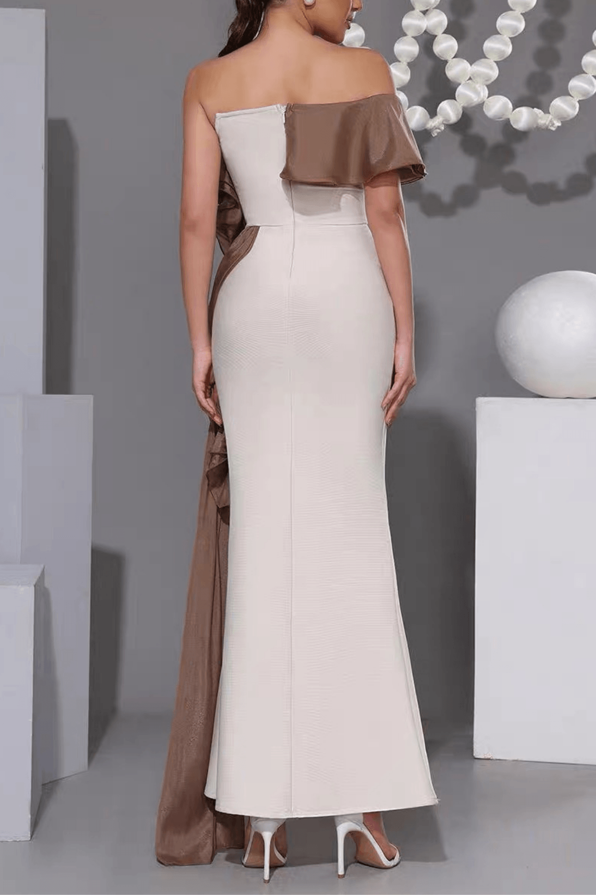 Mona Off‑Shoulder Contrast Ruffle Mermaid Maxi Dress Avalabel