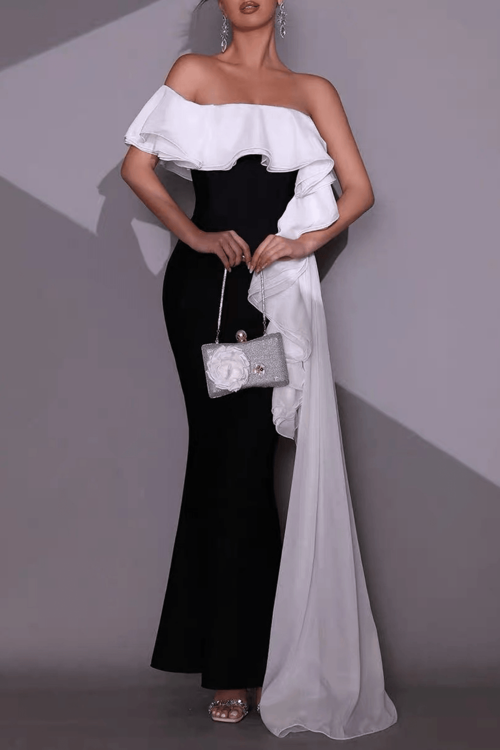 Mona Off‑Shoulder Contrast Ruffle Mermaid Dress Avalabel