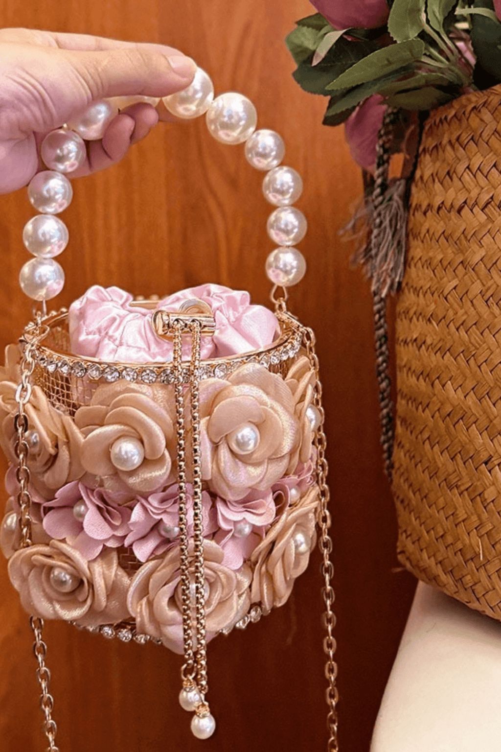 Jen Pink 3D Floral Pearl  Handbag Avalabel