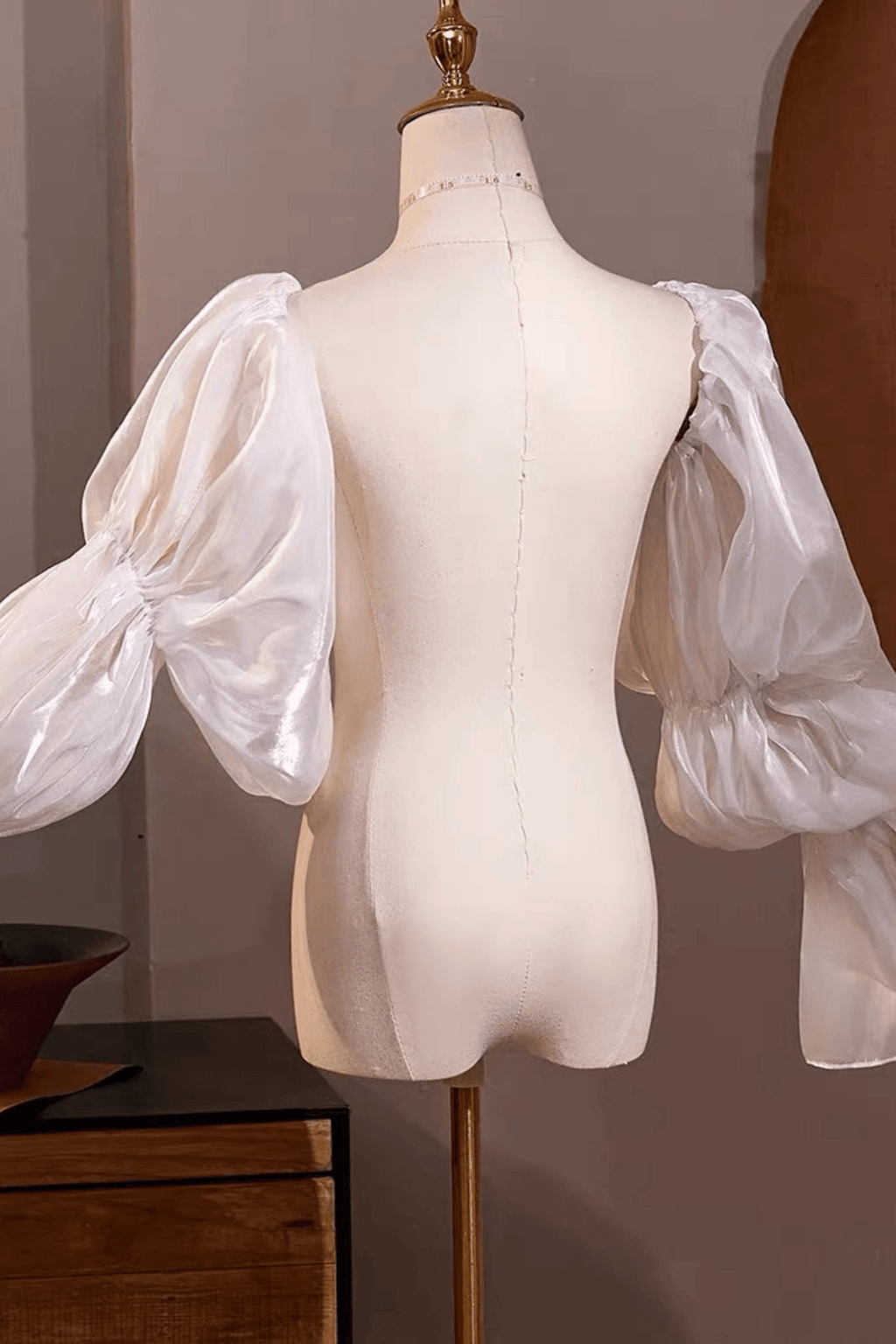 White Shiny Organza Detachable Puff Sleeves Avalabel