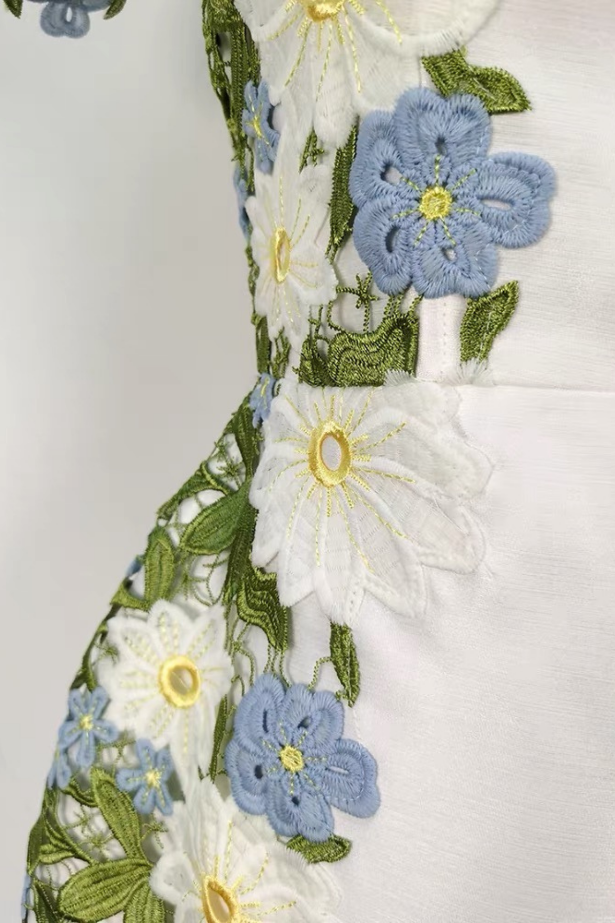 Lila Floral Corset White 3D Flower Mini Dress Avalabel
