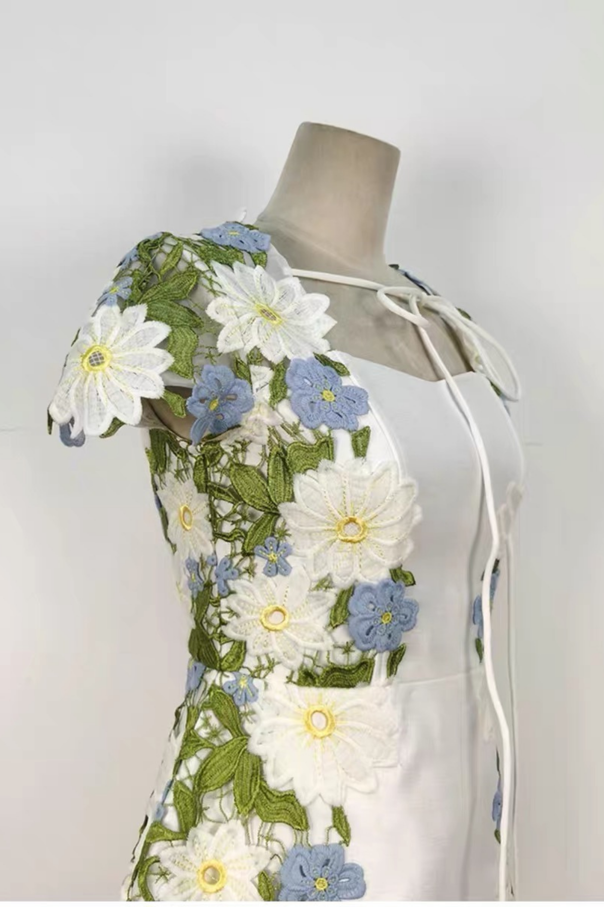 Lila Floral Corset White 3D Flower Mini Dress Avalabel