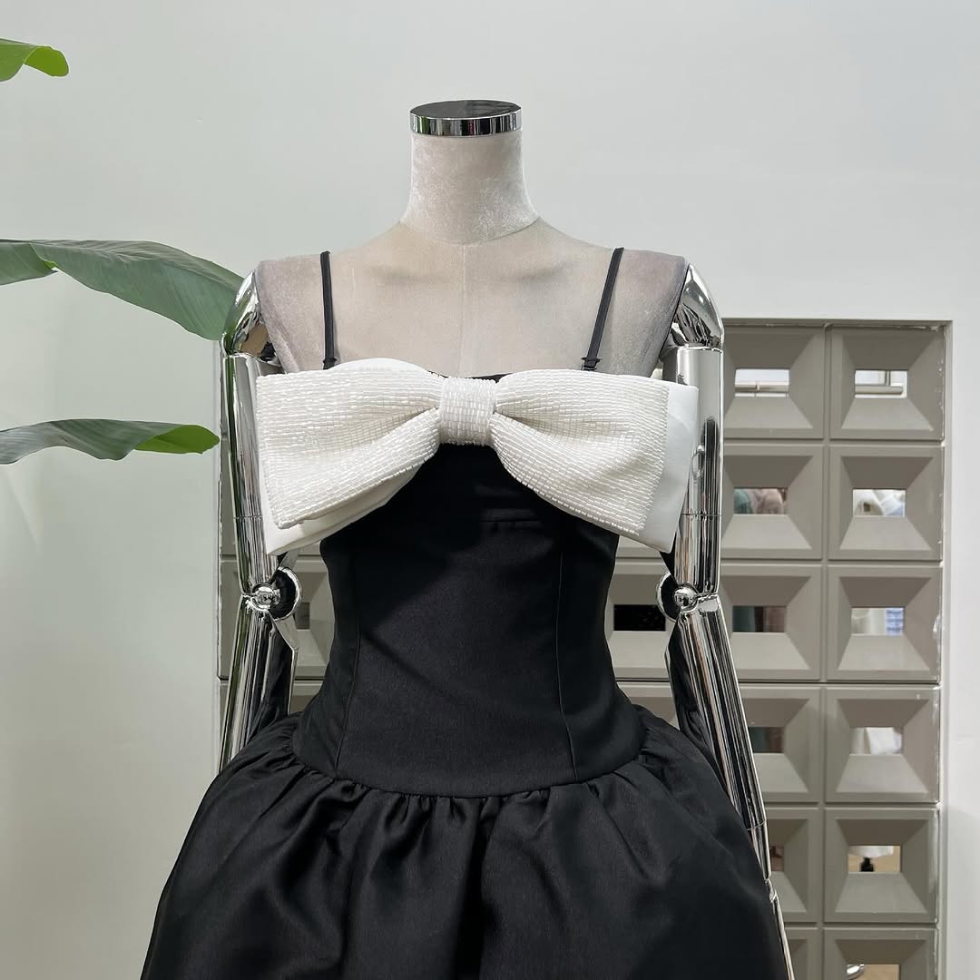 Bow-Detail Taffeta Midi Dress in Black Avalabel