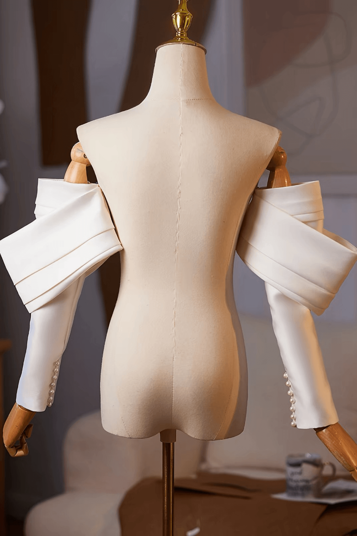 Off‑Shoulder Satin Detachable Long Gloves Avalabel