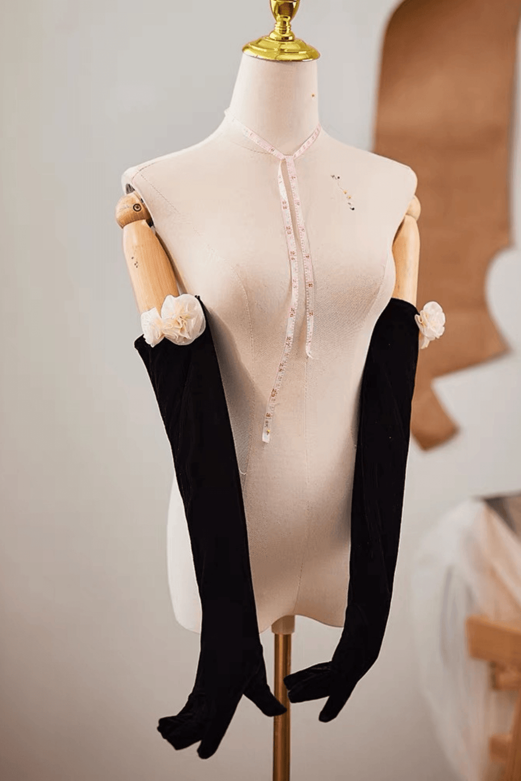 3D Flower Decorated Velvet Long Gloves Avalabel