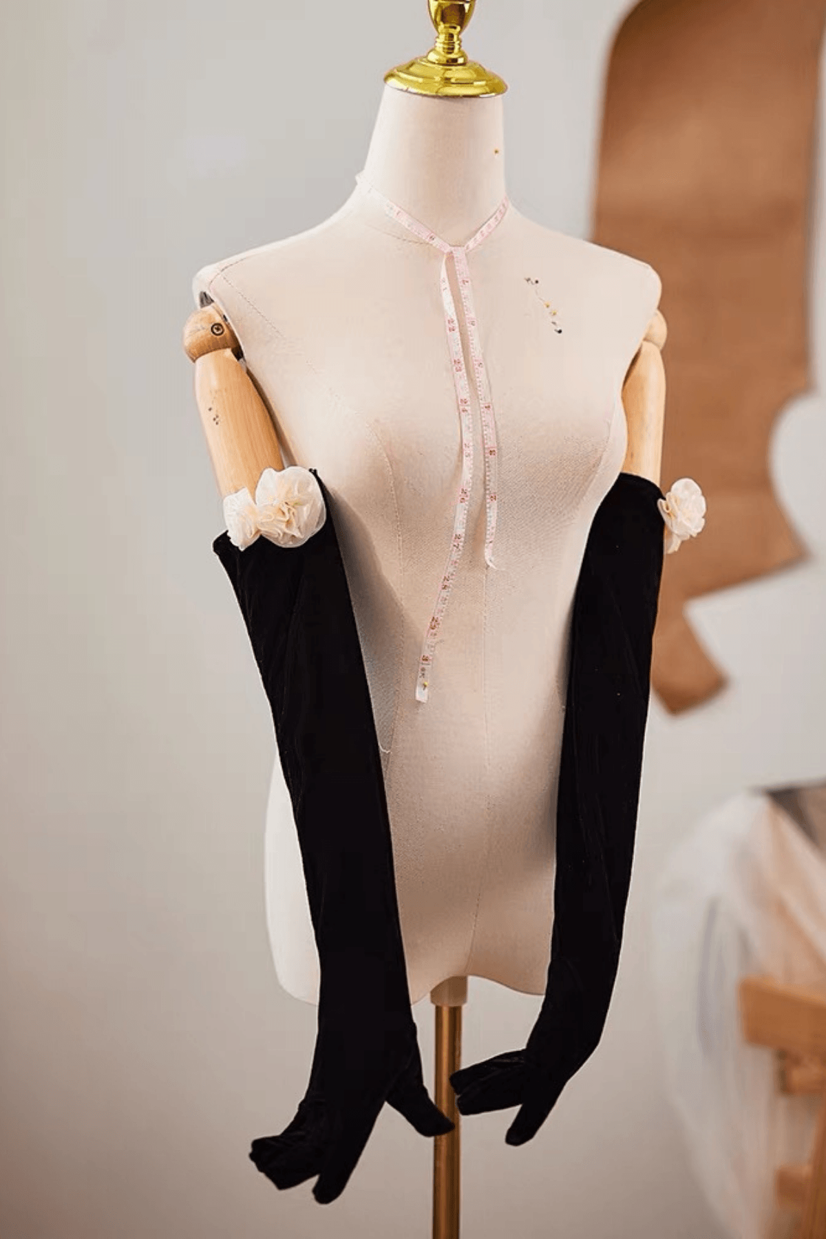 3D Flower Decorated Velvet Long Gloves Avalabel